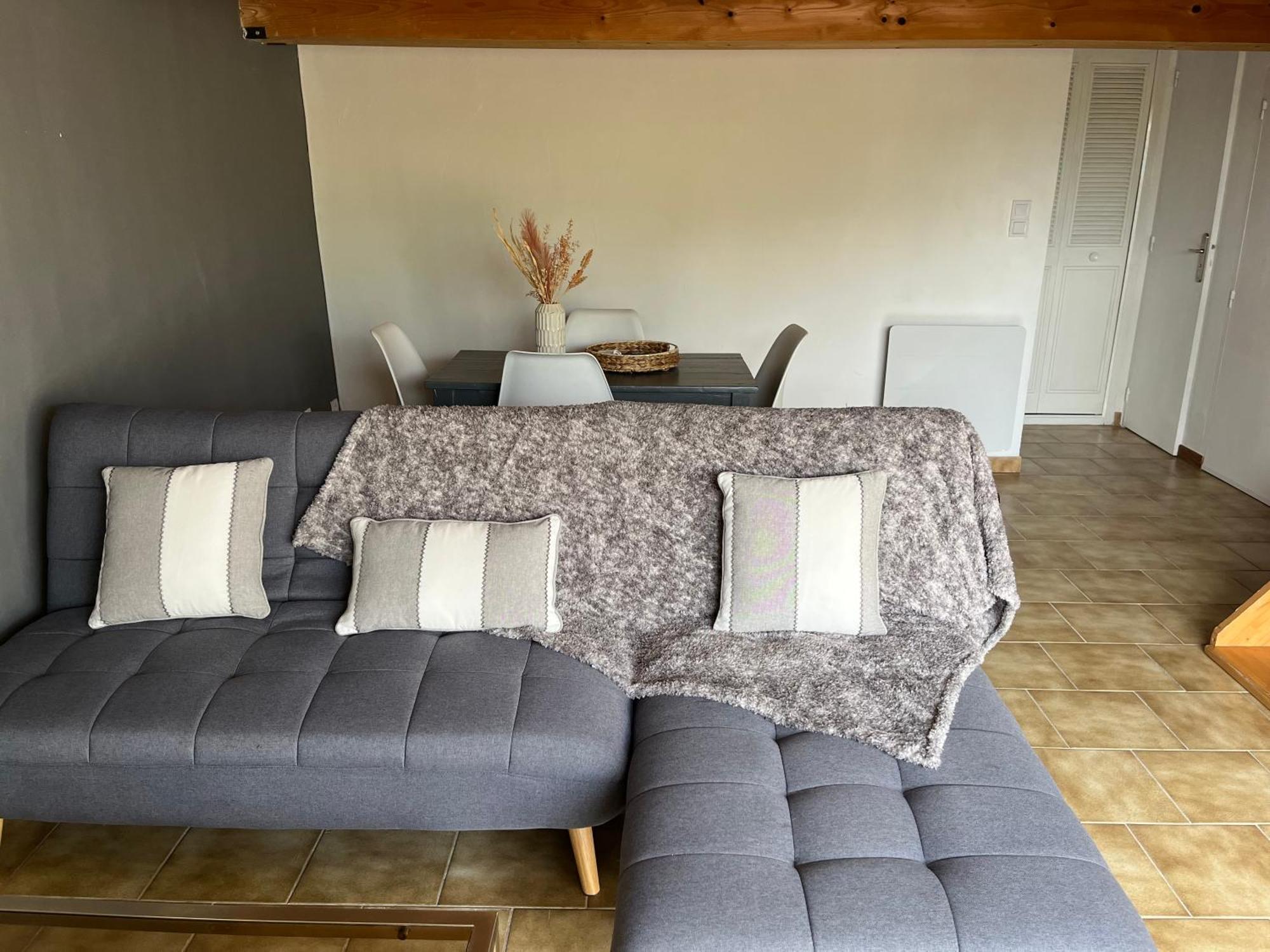 Duplex Lumineux Sur Gde Terrasse, Balneo Double, Parking Prive, Clim, Local Velos Entraigues-sur-la-Sorgue Buitenkant foto
