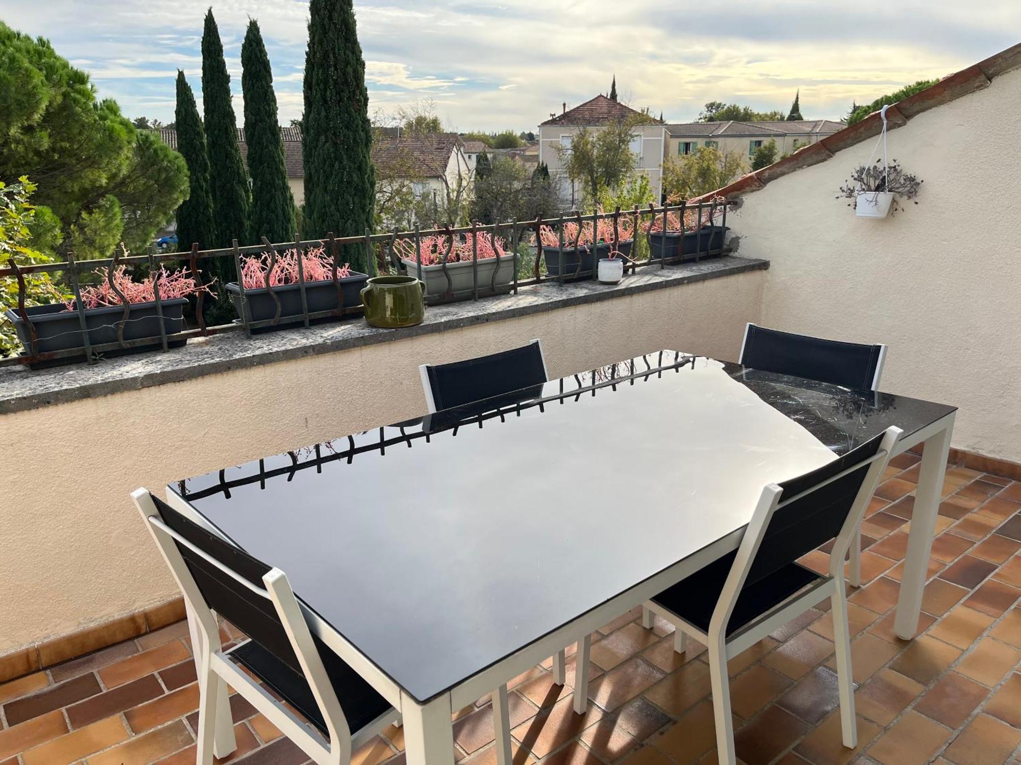Duplex Lumineux Sur Gde Terrasse, Balneo Double, Parking Prive, Clim, Local Velos Entraigues-sur-la-Sorgue Buitenkant foto